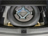 スペアタイヤが装備されております!