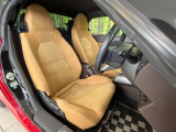 運転席シート廻りは使用感も少なく、良好な状態となっています。丁寧に使われていたことがよくわかりますね。