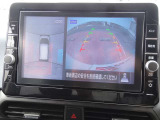 【アラウンドビューモニター】専用のカメラにより、上から見下ろしたような視点で360度クルマの周囲を確認することができます☆死角部分も確認しやすく、切り返しや駐車も安心して行えます。