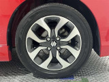 タイヤサイズは165/65R15です