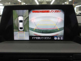 車両を上方から見たような映像をナビ画面に表示するパノラミックビューモニターが付いています。