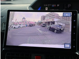 お車選びをお楽しみ頂けるよう、在庫車の展示スペースを十分に確保しております。
