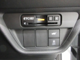 電動テールゲート仕様となります。ETC2.0搭載!!従来のETCの高速利用料金の収受だけではなく、渋滞回避や安全運転支援といったドライバーに有益な情報を提供するサービスです。