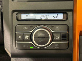 車内空調は&rdquo;AUTOエアコン&rdquo;にお任せ。運転に集中出来ますよ!
