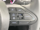 【レーダークルーズコントロール】高速道路での長距離走行が楽に!!自動で速度を保つクルーズコントロールが、衝突軽減システムと連携し、前方の車両を感知して車間を保つように速度調節してくれます!!