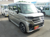 決めていただいたお車を納車前に安心して乗っていただけるよう、サービスマンがしっかり整備を致します。