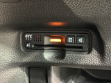 いまや快適なカーライフに欠かせないETCが付いています。