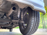 お車を安心してお乗りいただく為には、足回りの定期点検が欠かせません。サービスサポート(有償保証)では無料点検もご提供しており、安心のカーライフをお過ごしいただけるサポート体制が整っています。