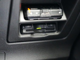 ETC車載器搭載です。スマートICも増えてきており、必須装備といって良い便利装備です。