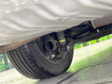 お車を安心してお乗りいただく為には、足回りの定期点検が欠かせません。サービスサポート(有償保証)では無料点検もご提供しており、安心のカーライフをお過ごしいただけるサポート体制が整っています。