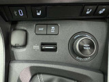 ドライブモードセレクトで走行シーンやドライバーの気分に合わせて走りのテイストを選択できます。