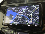 純正ナビを装備。タッチパネル式で使いやすく、お出かけもラクラクです。