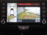 バックモニター付きです。モニターにはガイド線も表示されます。
