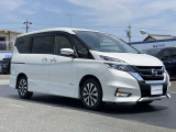 エマージェンシーブレーキ(衝突被害軽減ブレーキ)、フロントカメラが車両や歩行者を検知し警告音と共に衝突回避、軽減をアシストしてくれます。