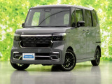 【WECARS】豊富な在庫を大画面モニターで検索可能!オプション装備や内装、タイヤの状態など細部まで御覧頂けます♪詳細はお気軽にスタッフまでお問合せ下さい。