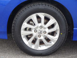 【タイヤ】 【純正15インチアルミホイール】《185/60R15》専用のアルミなのでお車のイメージぴったりですね!
