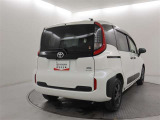両側パワースライドドア付きだから、狭い駐車スペースなどでの 乗り降りラクラク!小さなお子さまのいるご家庭には嬉しい装備。