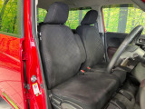 ドライバーによって運転しやすいポジションは異なり、あの車はどうなのか不安なこともありますよね。気になるお車は店頭で乗り込んでご確認いただけます♪
