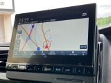 Gathers9インチナビ付きでフルセグ・DVD再生・Bluetoothなど付いてとても便利な車両です♪