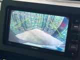 【バックカメラ】駐車時に後方がリアルタイム映像で確認できます。大型商業施設や立体駐車場での駐車時や、夜間のバック時に大活躍!運転スキルに関わらず、今や必須となった装備のひとつです!
