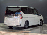 人気のセレナが入庫しました。是非現車を見にご来店下さい。