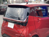 外から車内が見えにくいプライバシーガラスです