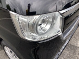 明るくて長寿命のLEDヘッドライト採用