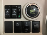 【両側電動スライドドア】ワンタッチで電動スライドドアが作動します。運転席からも操作可能です!