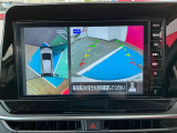 『アラウンドビューモニター』はスムーズな駐車と安全確認をサポートします。