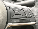 【クルーズコントロール】高速道路もラクラク走行。アクセルを離しても一定速度で走行ができ、長距離運転時の負担を軽減!加速・減速も簡単なスイッチ操作で調整できます。