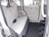 内外装およびエンジンル-ムなど専用クリ-ニング致します。車両クリ-ニングのプロが施工致しますので!高品質な1台に蘇りますよ♪(全在庫無料施工)