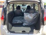 シートバックを倒すことで多彩な積載が可能です。大きな荷物も、長尺物も、高さのある物も、しっかり積めます!
