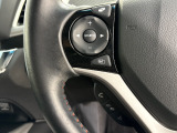 ★オーディオコントロールスイッチ★ステアリングにはオーディオコントロールスイッチが付いていますので、目線を正面から外すことが無く、また、ステアリングから手を離さずにオーディオ操作ができます
