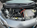 e-POWERはエンジンを発電専用にしてエンジンの作動時間を短縮。さらに、ごくわずかな減速でも回生エネルギーがとれるよう設定して、あらゆる走りのシーンで優れた燃費性能を発揮します。