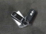 スマートキーを携帯していれば、ドアの施錠・解錠が簡単に行えます。