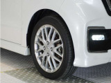 認定中古車では、厳しいHonda認定基準をクリアした厳選されたHonda認定中古車のみ、取り扱っております。「ご購入前の安心」「納車後の信頼」を車両と一緒に提供しております。