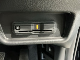 いまや快適なカーライフに欠かせないETCが付いています。
