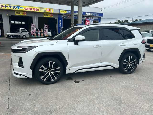 RAV4 HEV Z EFOUR