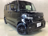 指定工場併設で末永く品質を保ちます。12ヶ月点検や車検はもちろんのこと、国家資格整備士によるお車のアドバイスも致します。