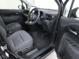 【禁煙車の定義】当店の定義・・・☆タバコ臭くない事☆コゲがない事☆灰皿等の喫煙器具が未使用の事 以上3項目をクリアした場合【禁煙車】と表示します。(現状を表しています。過去の事は、断定できません。)