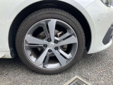 運転席側、フロントタイヤです。