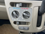 寒い冬も暑い夏も全席に快適な空調を届けてくれる、ダイヤル式エアコンを装備♪