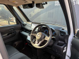 フロントガラスが大きいので、広い視界でとても運転しやすいお車です(*'&omega;'*)