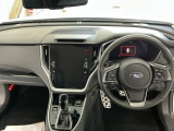 【前方視界】開放的な前方視界!運転がしやすく疲れにくいです♪窓が大きく、見通しがとっても良いおクルマですよ♪
