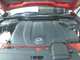 直列6気筒ディーゼルエンジンにMAZDA独自の48Vマイルドハイブリッドシステムを組み込んだディーゼルハイブリッド仕様