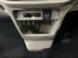 いまや快適なカーライフに欠かせないETCが付いています。