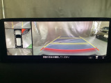 狭い場所での駐車やすれ違いなどでより的確な運転操作に役立つ360&deg;ビューモニターが装備されています。