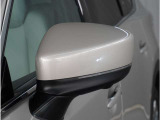 【ドアミラーウインカー】格好良さだけではなく対向車両からの視認性もよく安全に走行する為の安全装備のひとつです。