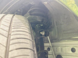 お車を安心してお乗りいただく為には、足回りの定期点検が欠かせません。サービスサポート(有償保証)では無料点検もご提供しており、安心のカーライフをお過ごしいただけるサポート体制が整っています。