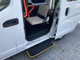 NV200バネットバン 1.6 チェアキャブ 車いす2名仕様 
